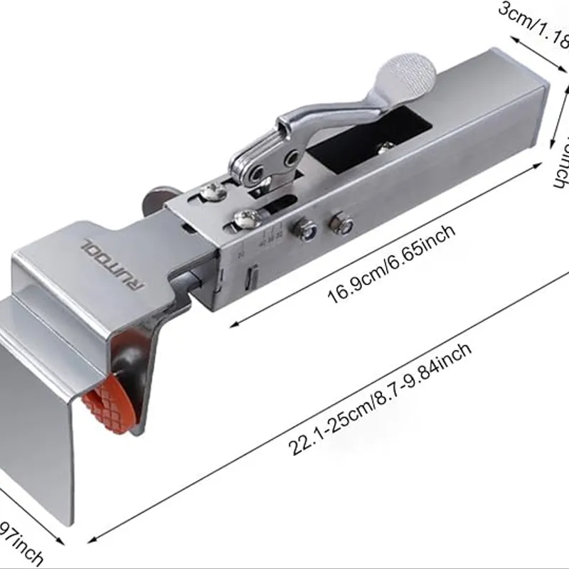 Pince de fixation et d’alignement pour façades de tiroirs 5